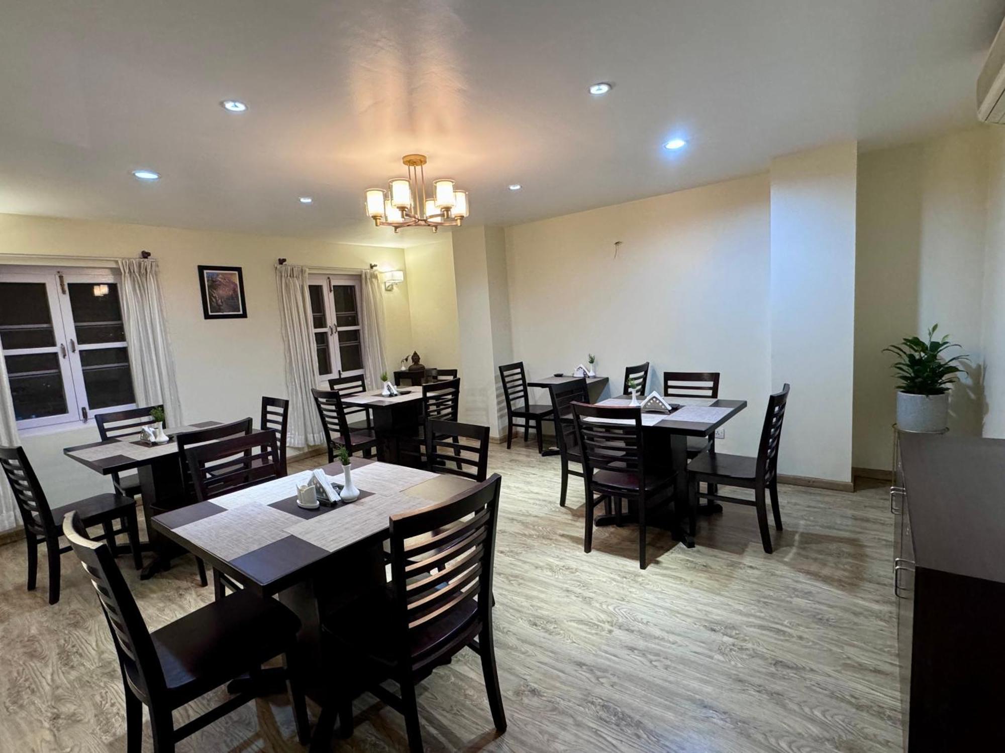 The Luxe Inn Boutique Hotel Катманду Экстерьер фото